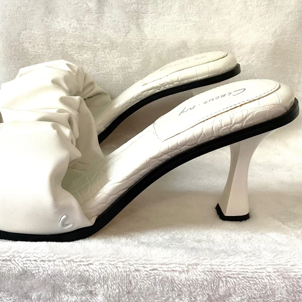 White Circus Sam Edelman Cushioned Comfy Stretchy Slip On Sandal Size 9 - Picture 14 of 16